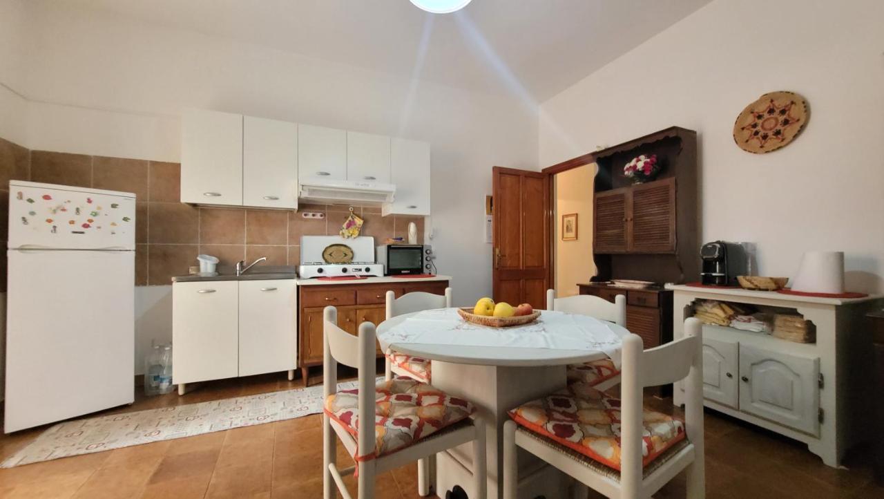 הוילה Galtellì Holiday Maria Luisa מראה חיצוני תמונה